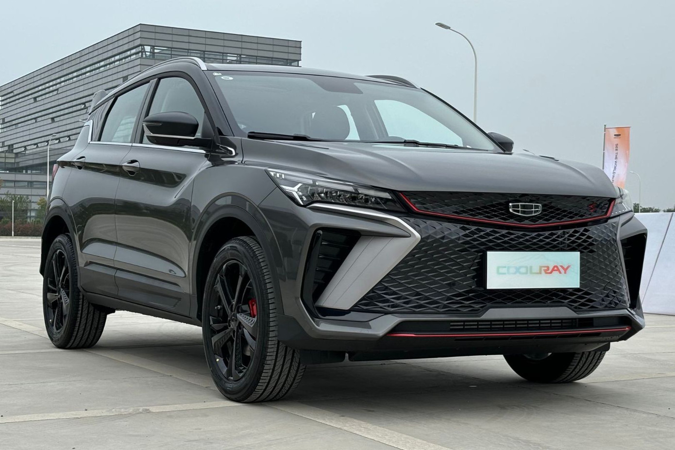 Geely Coolray và Omoda C5 đều đã có bản mới ở một số thị trường nước ngoài.