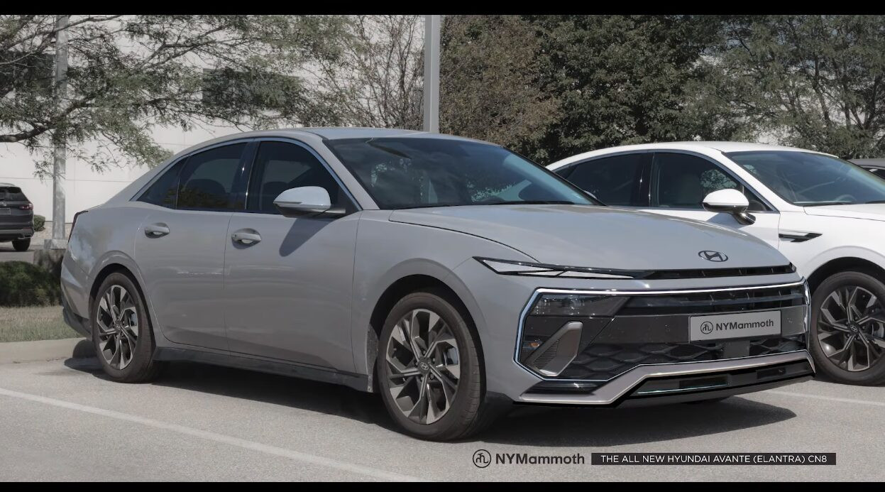 Mô phỏng thiết kế ngoại thất của Hyundai Elantra thế hệ tiếp theo. Ảnh: NyMammoth. Mô phỏng thiết kế ngoại thất của Hyundai Elantra thế hệ tiếp theo. Ảnh: NyMammoth.