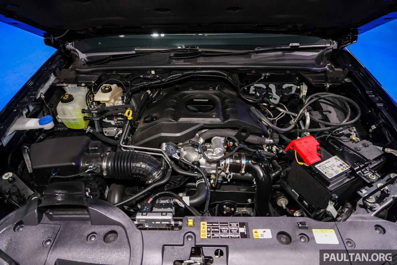 Cung cấp sức mạnh cho Ranger MS-RT là động cơ diesel V6 3.0L tăng áp, sản sinh công suất 250 mã lực (tăng 10 đơn vị so với bản tiêu chuẩn) và mô-men xoắn 600 Nm. Xe sử dụng hộp số tự động 10 cấp và hệ dẫn động 4 bánh toàn thời gian.