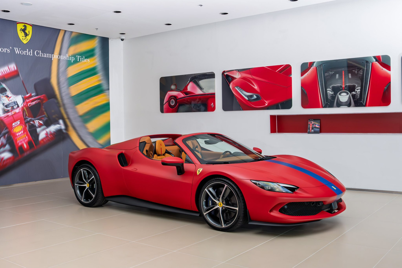 Siêu xe Ferrari 296 GTS màu đỏ Rosso F1-75 độc nhất Việt Nam. Ảnh: AnChuongMedia