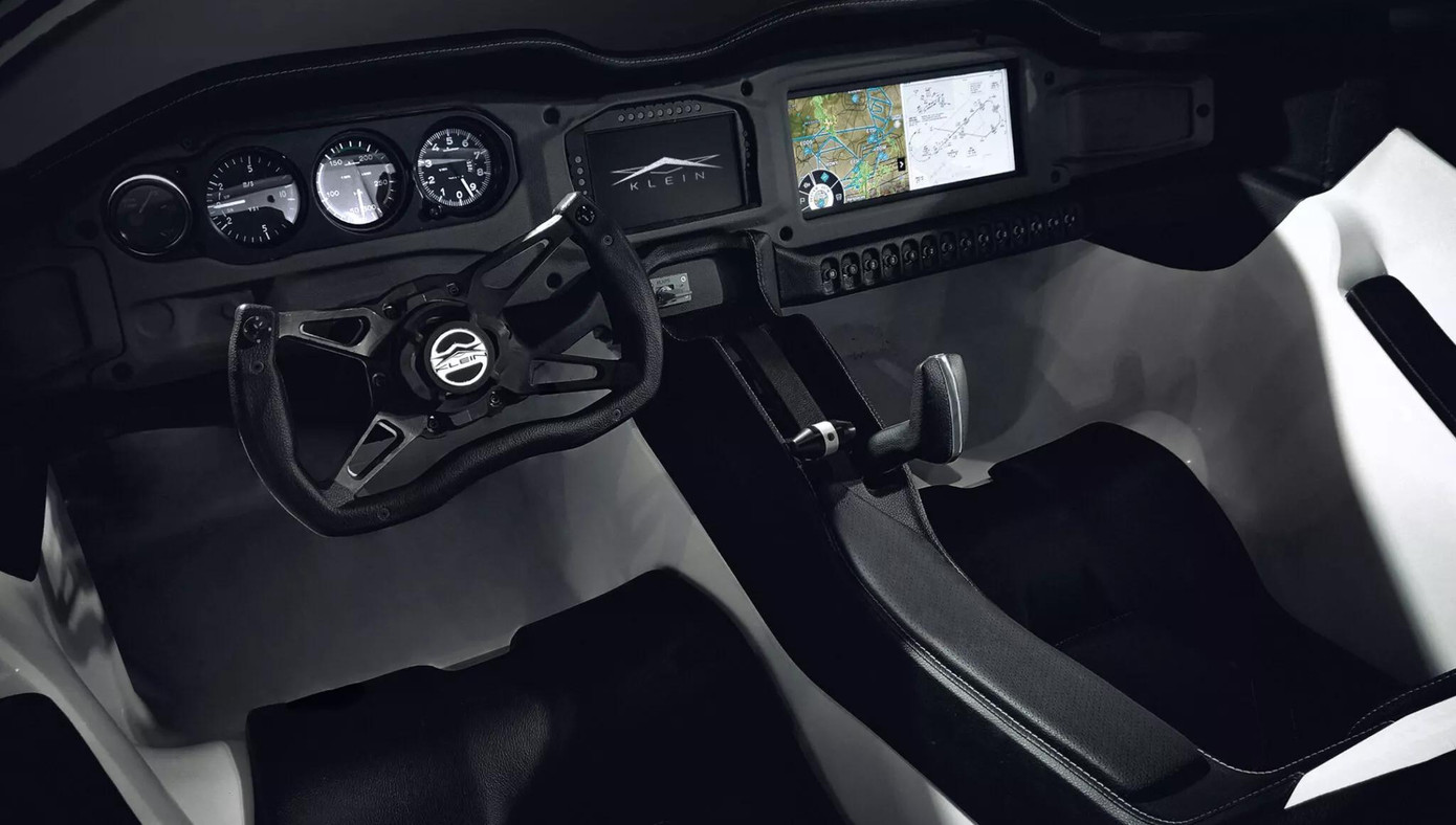 Khoang lái của Klein Vision AirCar.