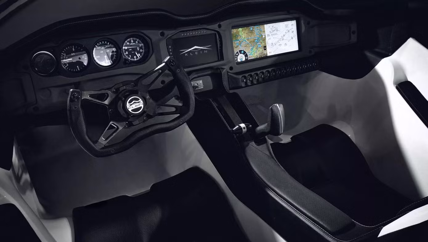 Khoang lái của Klein Vision AirCar.