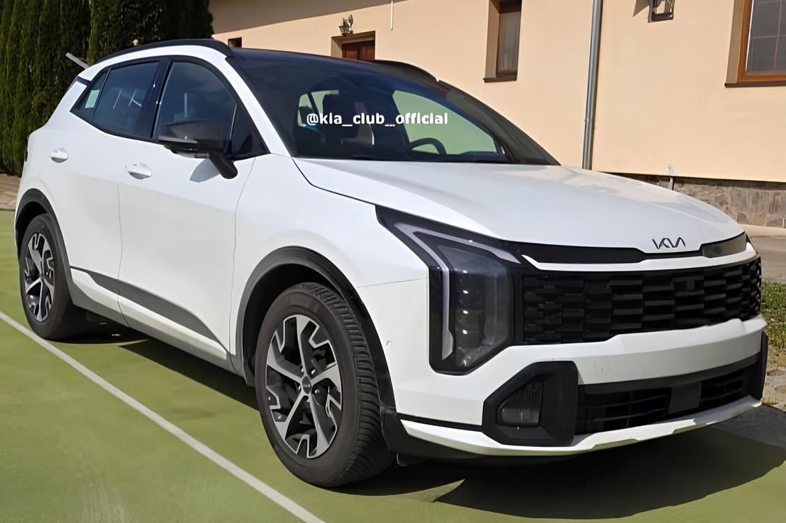 Kia Sportage bản trục cơ sở ngắn chạy thử tại châu Âu. Ảnh: Kia Club Official.