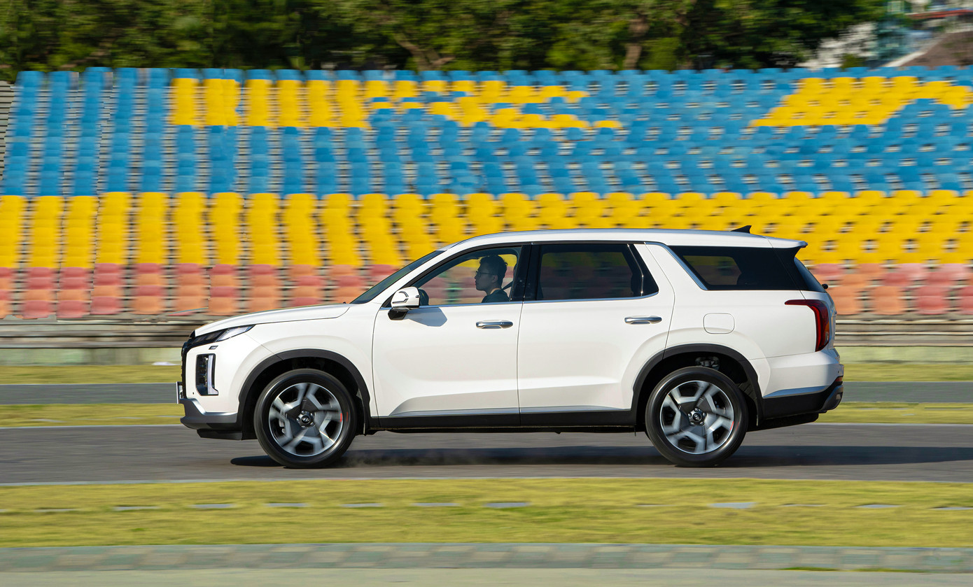 Hyundai Palisade là mẫu SUV cỡ lớn có giá cạnh tranh trong phân khúc hiện nay. Ảnh: TC Motor