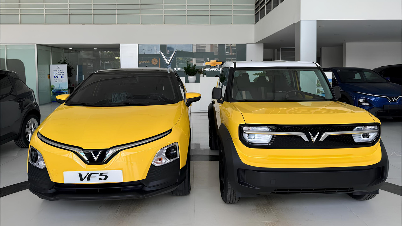 VF 5 và VF 3 tiếp tục là hai mẫu xe bán chạy nhất của VinFast trong tháng 3. VF 5 và VF 3 tiếp tục là hai mẫu xe bán chạy nhất của VinFast trong tháng 3.