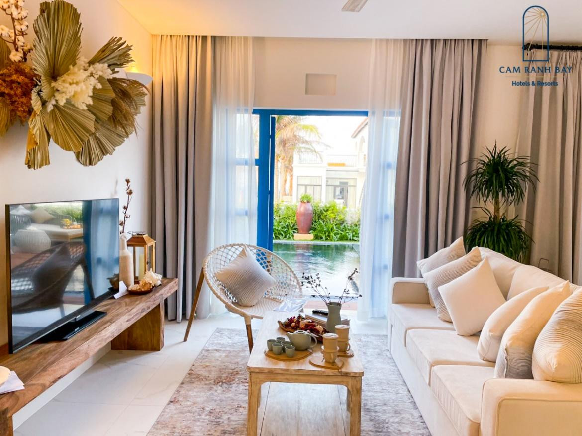 Nội thất bên trong căn mẫu biệt thự Santorini tại quần thể phong cách Hy Lạp hoàn thiện lên đến 80% Nội thất bên trong căn mẫu biệt thự Santorini tại quần thể phong cách Hy Lạp hoàn thiện lên đến 80%