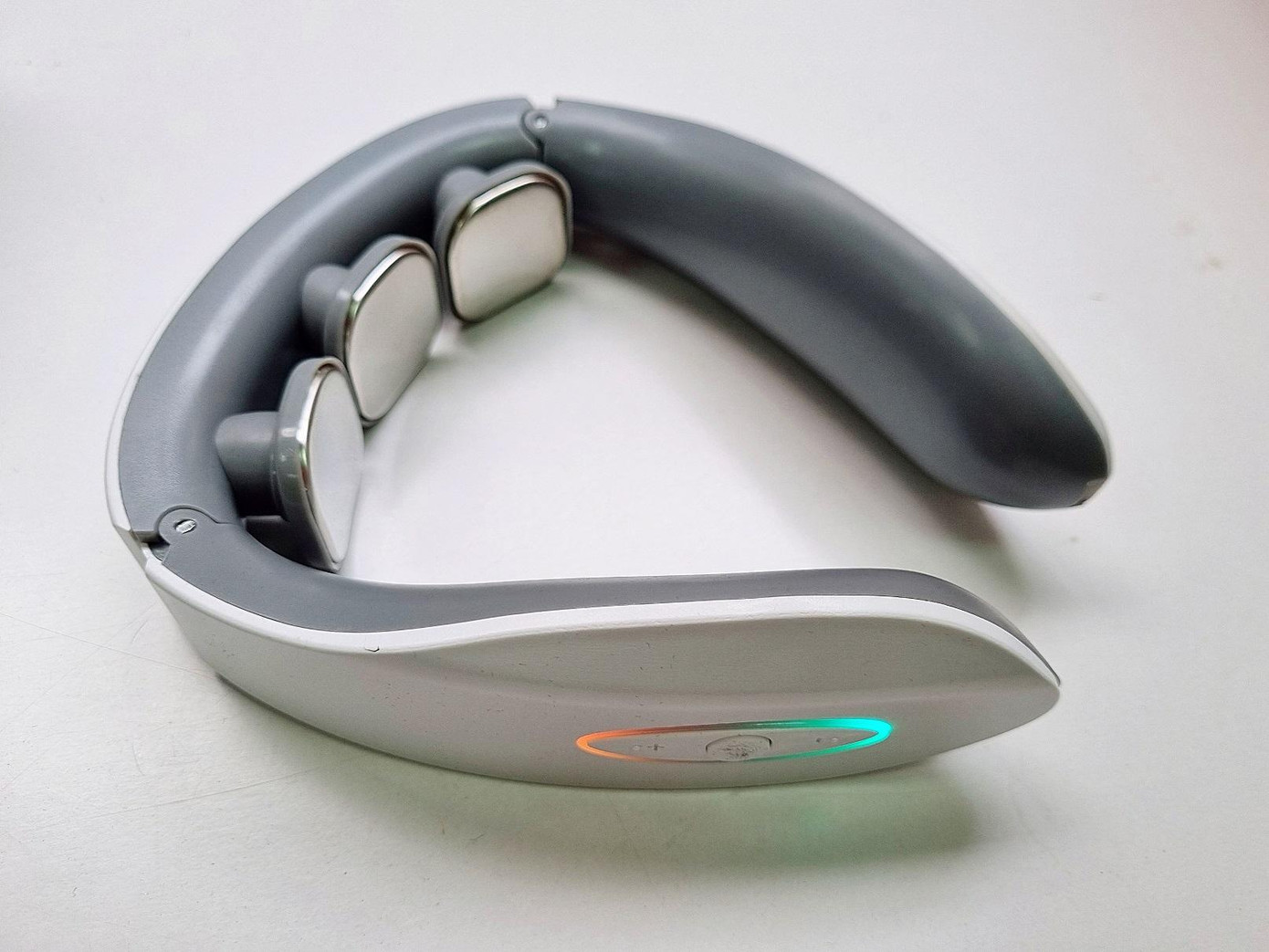 Máy massage Olike M1 cao cấp giúp thư giãn sau ngày dài mệt mỏi Máy massage Olike M1 cao cấp giúp thư giãn sau ngày dài mệt mỏi