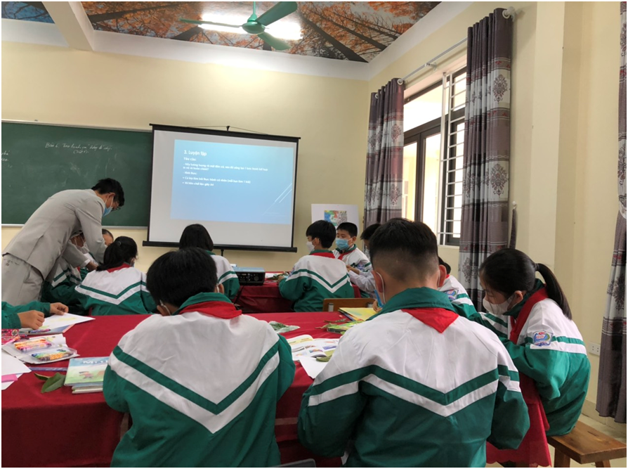 Tiết dạy thử nghiệm môn Mỹ thuật lớp 6 của thầy Nguyễn Đình Giáp (Trường THCS Sơn Tiến) Tiết dạy thử nghiệm môn Mỹ thuật lớp 6 của thầy Nguyễn Đình Giáp (Trường THCS Sơn Tiến)