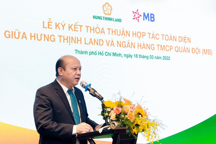Ông Lê Trọng Khương – Phó Chủ tịch Tập đoàn Hưng Thịnh kiêm Tổng Giám đốc Hưng Thịnh Land nhấn mạnh: Thỏa thuận hợp tác với MB đem tới nhiều giải pháp tài chính linh hoạt cho khách hàng của MerryLand Quy Nhơn. Ông Lê Trọng Khương – Phó Chủ tịch Tập đoàn Hưng Thịnh kiêm Tổng Giám đốc Hưng Thịnh Land nhấn mạnh: Thỏa thuận hợp tác với MB đem tới nhiều giải pháp tài chính linh hoạt cho khách hàng của MerryLand Quy Nhơn.