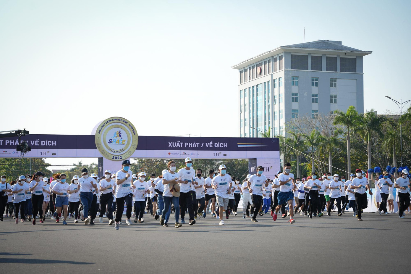 Gần 4000 học sinh, sinh viên và giáo viên tỉnh Quảng Nam tham gia giải chạy S-Race 2022