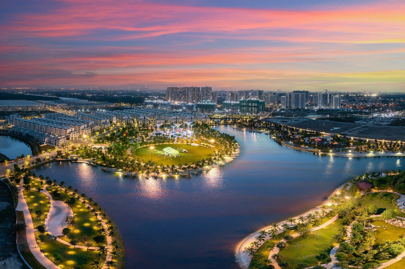 Nhà phố thương mại tại các đại đô thị tăng khả năng tiếp cận nguồn khách tại chỗ Nhà phố thương mại tại các đại đô thị tăng khả năng tiếp cận nguồn khách tại chỗ