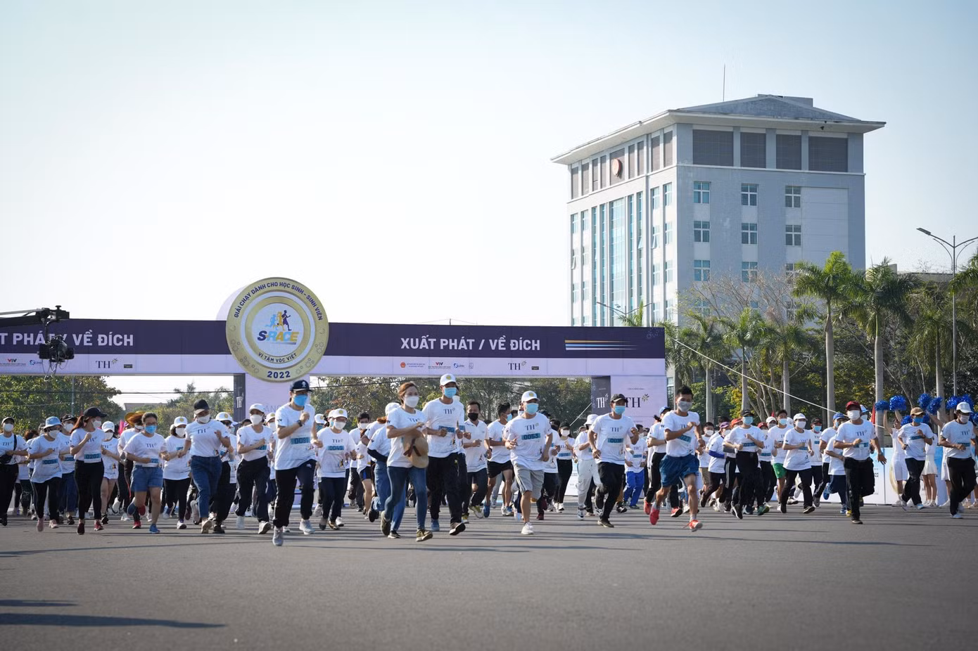 Gần 4000 học sinh, sinh viên và giáo viên tỉnh Quảng Nam tham gia giải chạy S-Race 2022