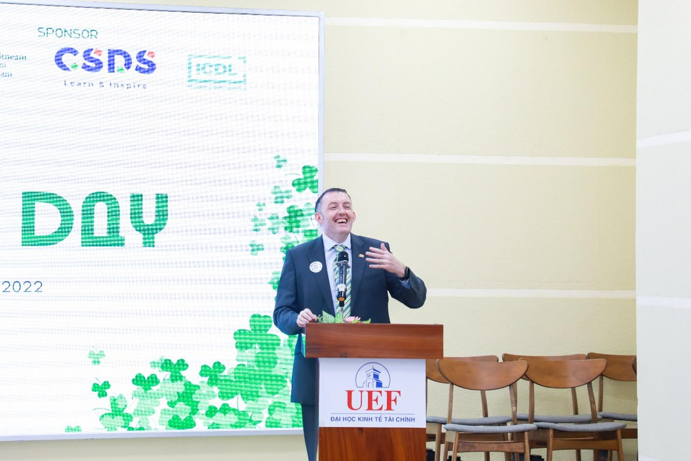 Ông Sean Farrell – Tham tán Phát triển của Đại sứ quán Ireland tại Việt Nam nhấn mạnh tính kết nối quốc tế của chương trình Ông Sean Farrell – Tham tán Phát triển của Đại sứ quán Ireland tại Việt Nam nhấn mạnh tính kết nối quốc tế của chương trình