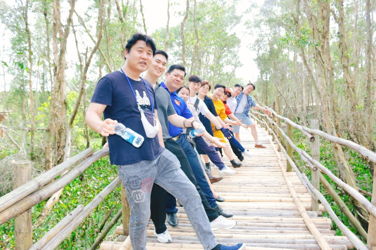 Khách Hàn rất vui và ấn tượng về 2 KDL