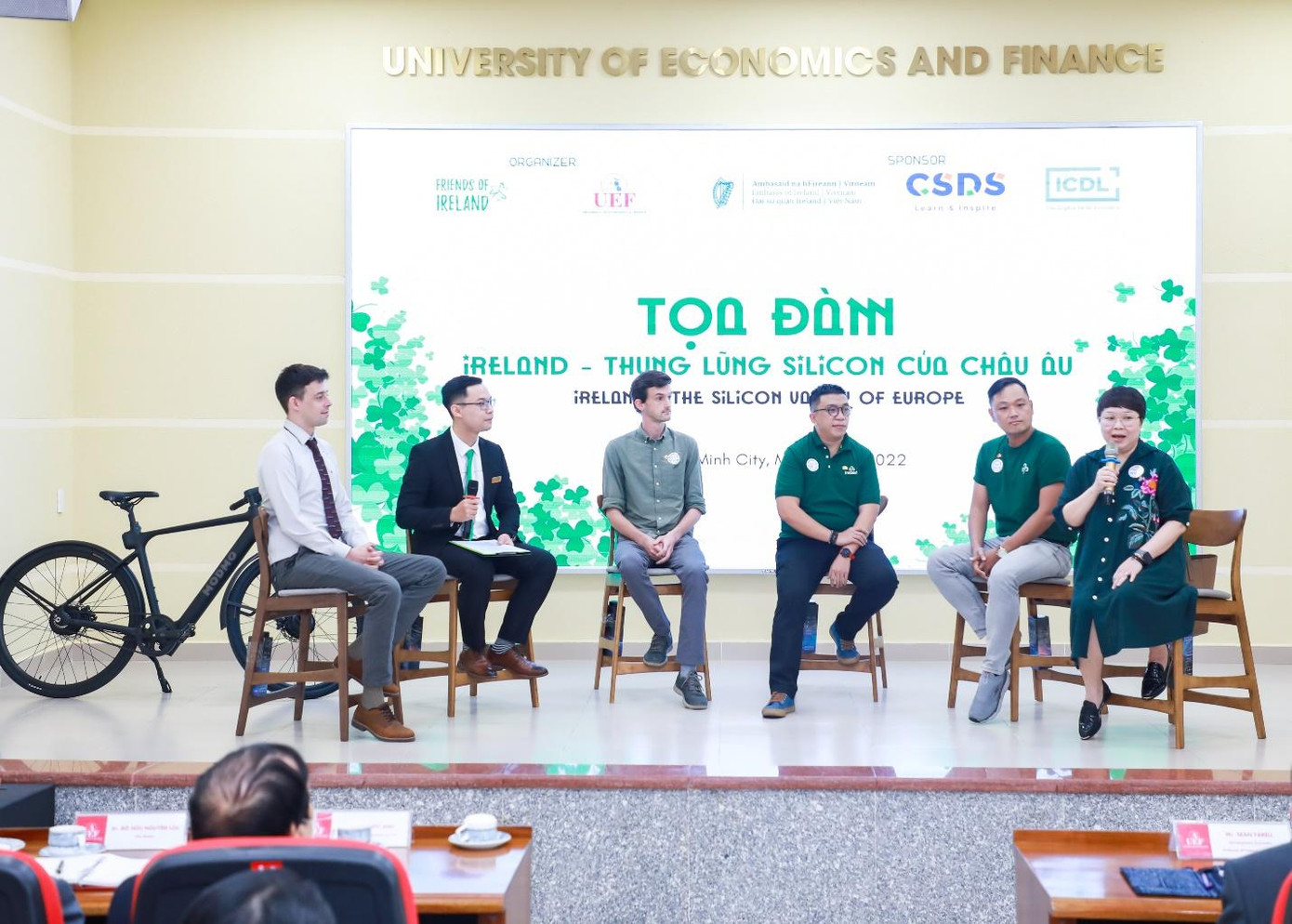 Những câu chuyện thú vị được chia sẻ trong tọa đàm “Ireland – Thung lũng Silicon của châu Âu” Những câu chuyện thú vị được chia sẻ trong tọa đàm “Ireland – Thung lũng Silicon của châu Âu”