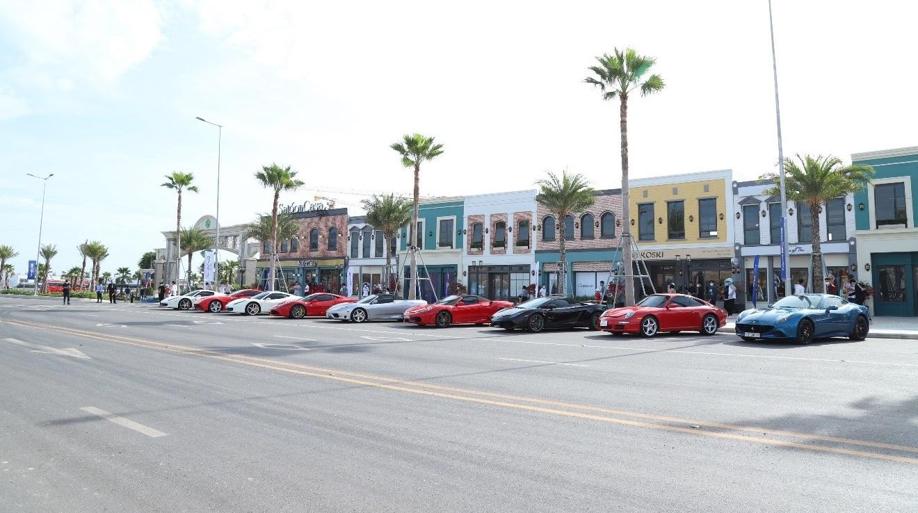 The Tropicana hứa hẹn mang đến không gian mua sắm, giải trí, vui chơi sôi động cho du khách.