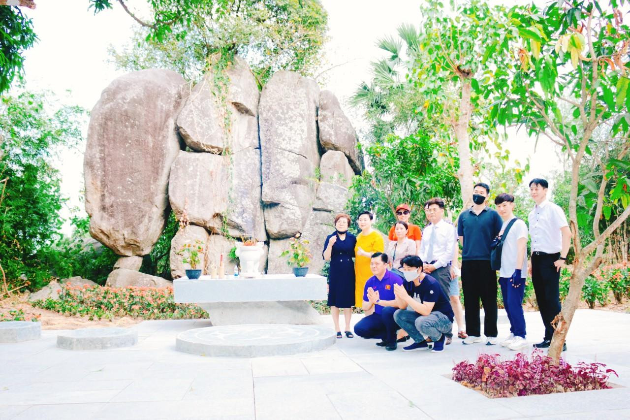 Du khách quốc tế đã có những trải nghiệm tuyệt vời tại 2 KDL