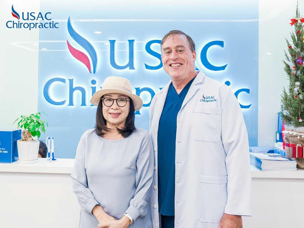 Nghệ sĩ Kim Xuân điều trị thoái hóa cột sống cổ tại USAC