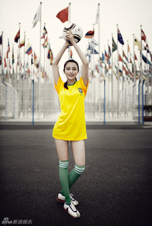 Can Đình Đình khoe đường cong cơ thể hoàn hảo Quyến rũ với đôi chân dài thon gọn và khuôn mặt thanh tú Diện áo sexy khoe vòng 1 đầy đặn Can Đình Đình sở hữu một đôi mắt biết nói Người đẹp trong bộ đồ thể thao khỏe khoắn Màn phô diễn hình thể đầy táo bạo trên tạp chí FHM Người đẹp gợi cảm dưới nắng hè Can Đình Đình sở hữu một vẻ đẹp chết người