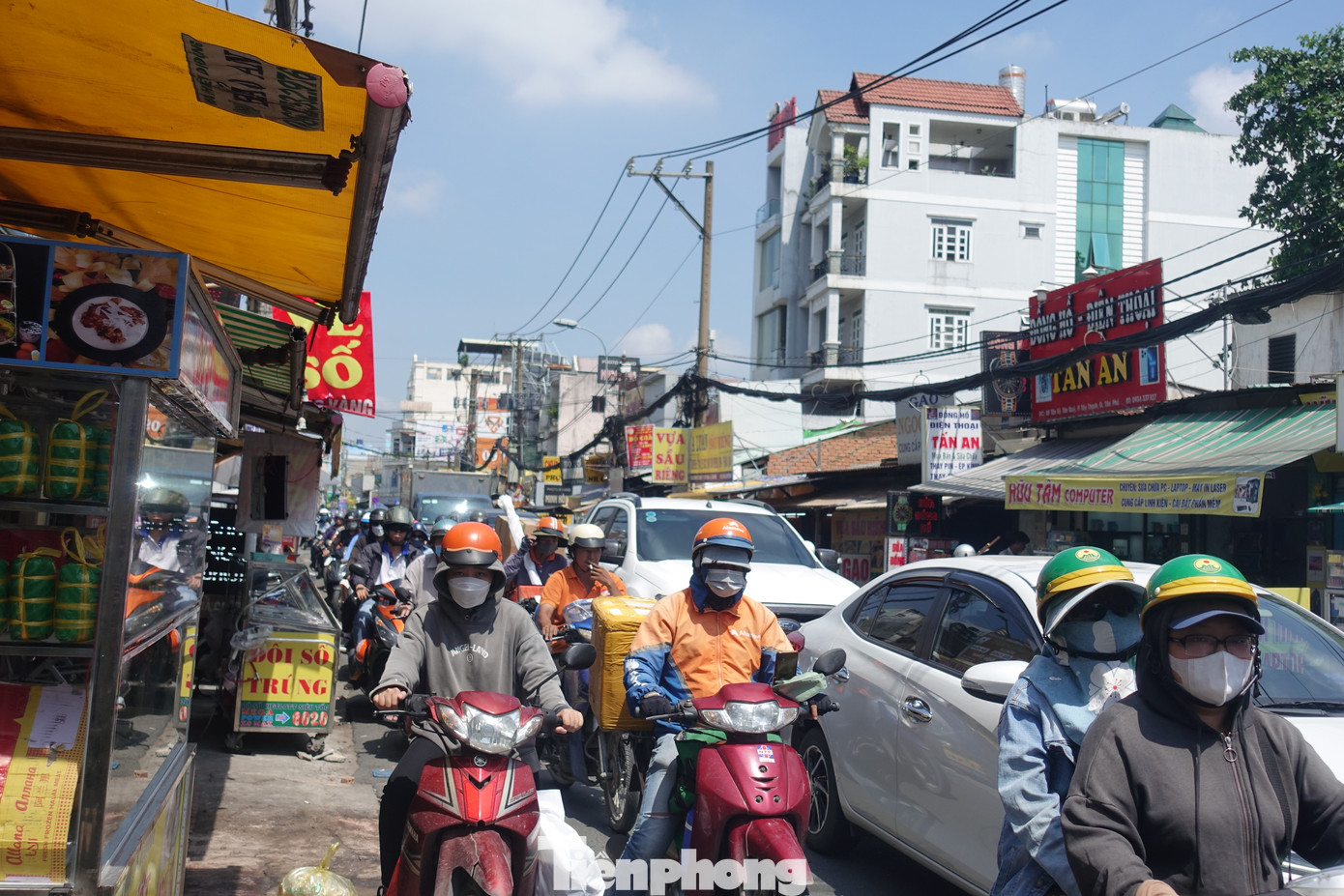 Theo đại diện Sở GTVT TPHCM, ngoài đoạn trên địa bàn quận Bình Tân, đường Tân Kỳ Tân Quý (đoạn từ Lê Trọng Tấn đến Cộng Hoà, thuộc địa bàn hai quận Tân Phú và Tân Bình) cũng đã có dự án và đang chờ triển khai. Theo đại diện Sở GTVT TPHCM, ngoài đoạn trên địa bàn quận Bình Tân, đường Tân Kỳ Tân Quý (đoạn từ Lê Trọng Tấn đến Cộng Hoà, thuộc địa bàn hai quận Tân Phú và Tân Bình) cũng đã có dự án và đang chờ triển khai.