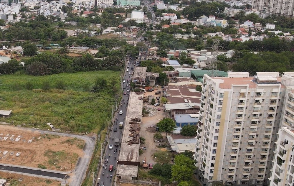 Dự án xây dựng cầu Nam Lý (thay thế đập Rạch Chiếc) nằm trên đường Đỗ Xuân Hợp (TP Thủ Đức).