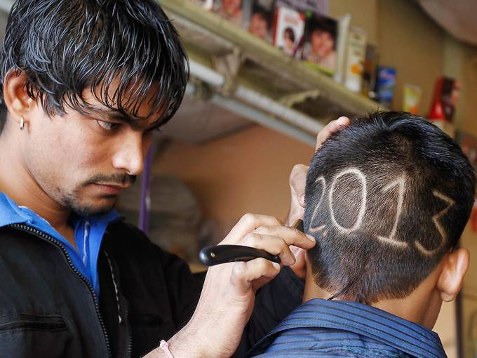 Tạo con số trên đầu đón năm 2013