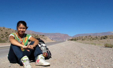 Huyền Chip- cô gái đi 25 nước. Ảnh chụp trên núi Andes .