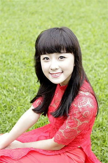 Thanh Hiền chia sẻ sau khi kết thúc phần thi của mình: 'Tuy hơi run nhưng em đã hoàn thành tốt các phần như hát, thẩm âm, tiết tấu. Mặc dù chưa có kết quả nhưng em lạc quan trong ngày thi hôm nay' 