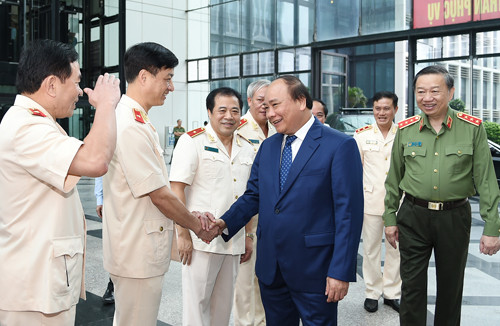 Thủ tướng dự kỷ niệm 55 năm Ngày truyền thống lực lượng CSND ảnh 1