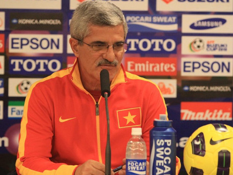 HLV Calisto nói ông là người chịu trách nhiệm chính về thất bại của tuyển Việt Nam. HLV Calisto nói ông là người chịu trách nhiệm chính về thất bại của tuyển Việt Nam