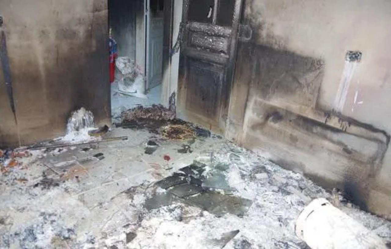 Hiện trường ngôi nhà bị đốt Hiện trường ngôi nhà bị đốt