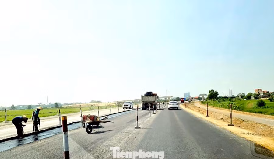 Hàng loạt nhà thầu yếu về năng lực thi công và tài chính vừa bị cắt khối lượng thi công cao tốc Bắc - Nam để chuyển cho nhà thầu khác thực hiện. Ảnh minh hoạ.