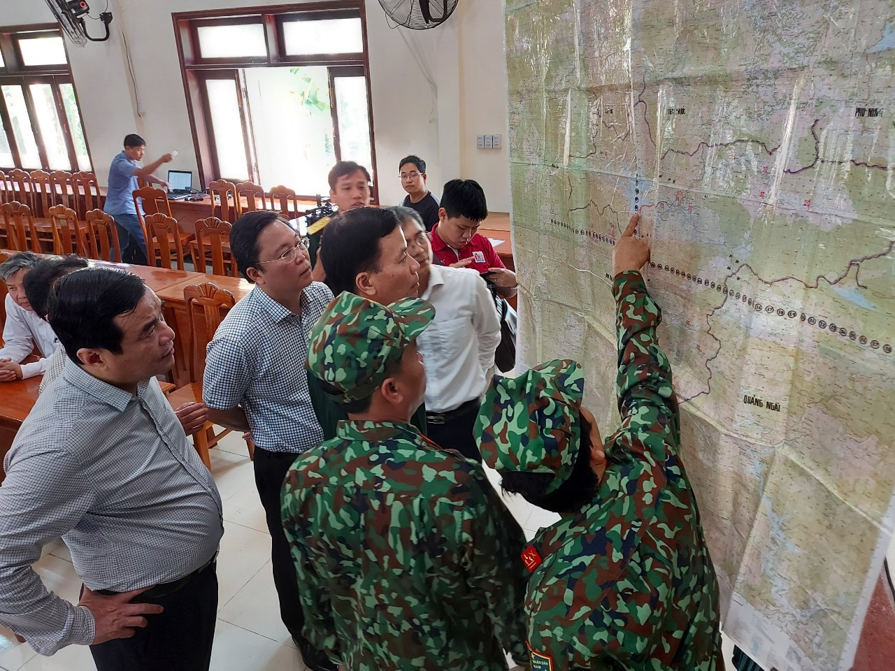 Vụ sạt lở 43 người mất tích ở Quảng Nam: Tìm được hàng chục người còn sống ảnh 19