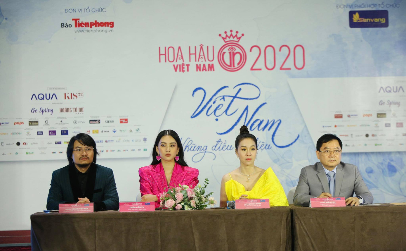 Top 60 thí sinh khoe sắc tại họp báo Vòng Bán kết toàn quốc Hoa hậu Việt Nam 2020 ảnh 8