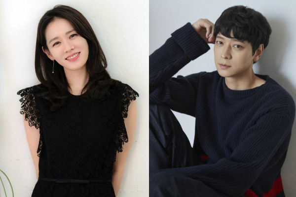 Son Ye Jin cùng với Kang Dong Won, Jeon Ji Hyun, Kim Go Eun và Park Eun Bin vừa bị dính vào hiểu nhầm là có tham gia ủng hộ tuyên bố kêu gọi từ chức và bắt giữ Tổng thống Yoon Seok Yeol, người khởi xướng thiết quân luật. Nhưng thực chất là tên họ bị trùng với tên của các nhà làm phim trong danh sách khoảng 3000 nhà làm phim đưa lên. Son Ye Jin cùng với Kang Dong Won, Jeon Ji Hyun, Kim Go Eun và Park Eun Bin vừa bị dính vào hiểu nhầm là có tham gia ủng hộ tuyên bố kêu gọi từ chức và bắt giữ Tổng thống Yoon Seok Yeol, người khởi xướng thiết quân luật. Nhưng thực chất là tên họ bị trùng với tên của các nhà làm phim trong danh sách khoảng 3000 nhà làm phim đưa lên.