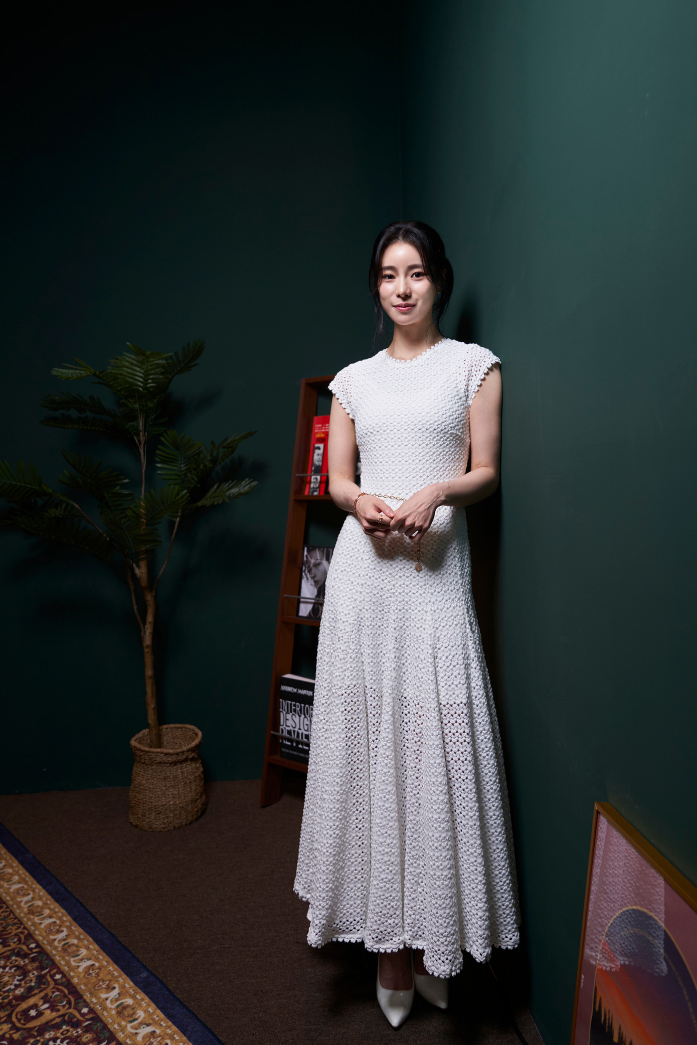 Lim Ji Yeon và Lee Do Hyun đã phát sinh tình cảm sau khi hợp tác cùng nhau trong The Glory, và công khai hẹn hò trong hơn một năm kể từ khi họ xác nhận mối quan hệ vào tháng 4/2023. Lee Do Hyun đã phục vụ trong quân đội từ tháng Tám cùng năm.