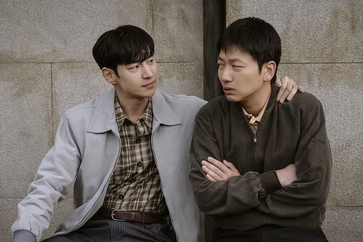 Phim sẽ lên sóng vào khung giờ 21h50 tối thứ Sáu, Bảy, đài MBC, bắt đầu từ 19/4. Phim sẽ lên sóng vào khung giờ 21h50 tối thứ Sáu, Bảy, đài MBC, bắt đầu từ 19/4.