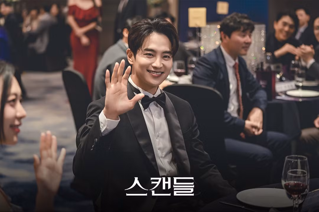 Sau khi hứa sẽ dành phần đời còn lại bên Baek Seol Ah, Seo Jin Ho đột nhiên mất tích vào ngày cưới của họ. Sau đó, anh bất ngờ đóng vai chính trong bộ phim truyền hình của Baek Seol Ah với nghệ danh Jung Woo Jin. Ê kíp sản xuất Scandal nhận xét: “Choi Woong là một diễn viên có phạm vi ảnh hưởng rộng, ánh mắt sâu lắng, tinh tế và kỹ năng diễn xuất chắc chắn. Chúng tôi chắc chắn nhân vật Seo Jin Ho do Choi Woong thể hiện sẽ làm rung động trái tim người xem".