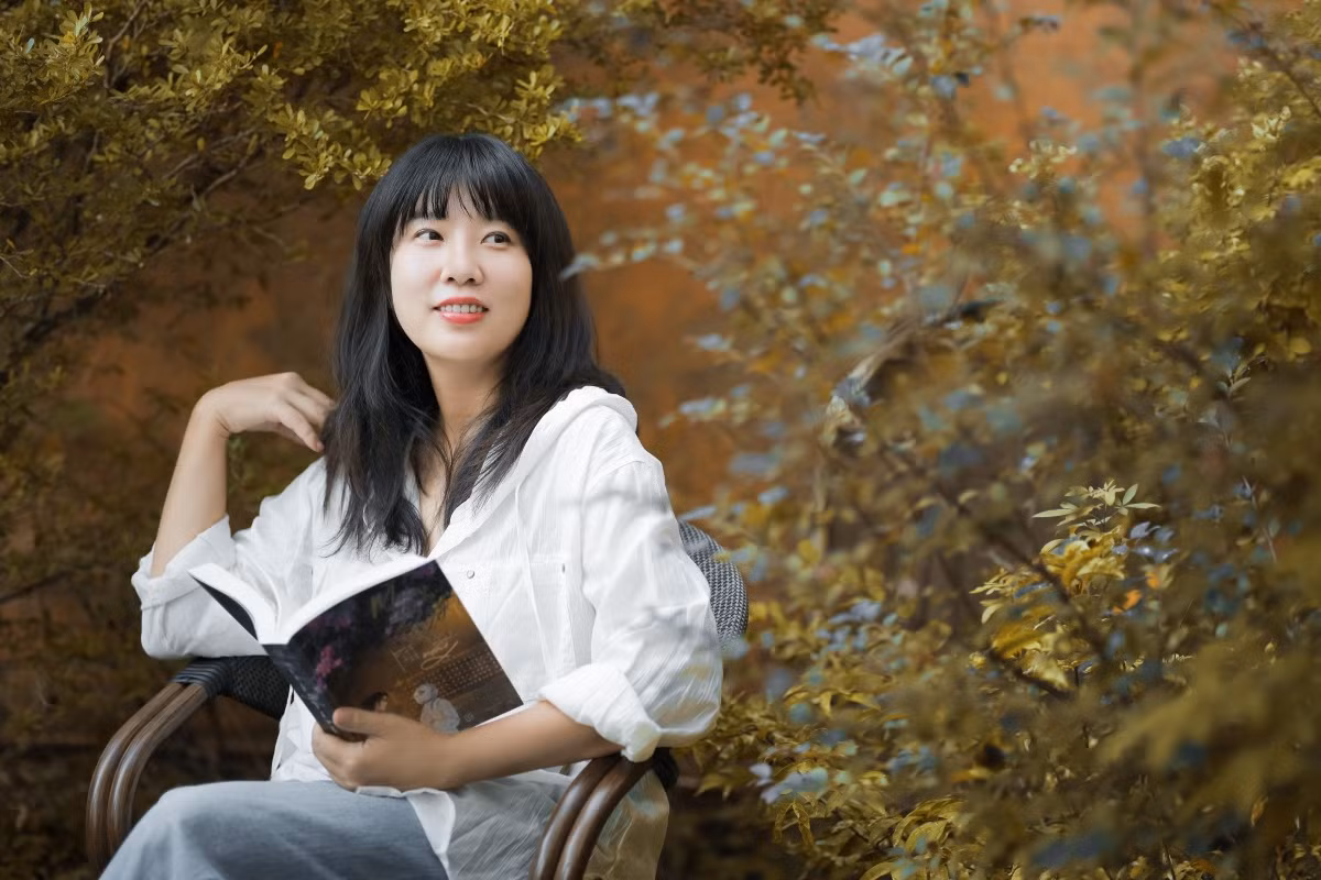 Hồ Điệp Thanh Thanh gây ấn tượng mạnh với Mùa Hè năm ấy bên em là mãi mãi. Hồ Điệp Thanh Thanh gây ấn tượng mạnh với Mùa Hè năm ấy bên em là mãi mãi.