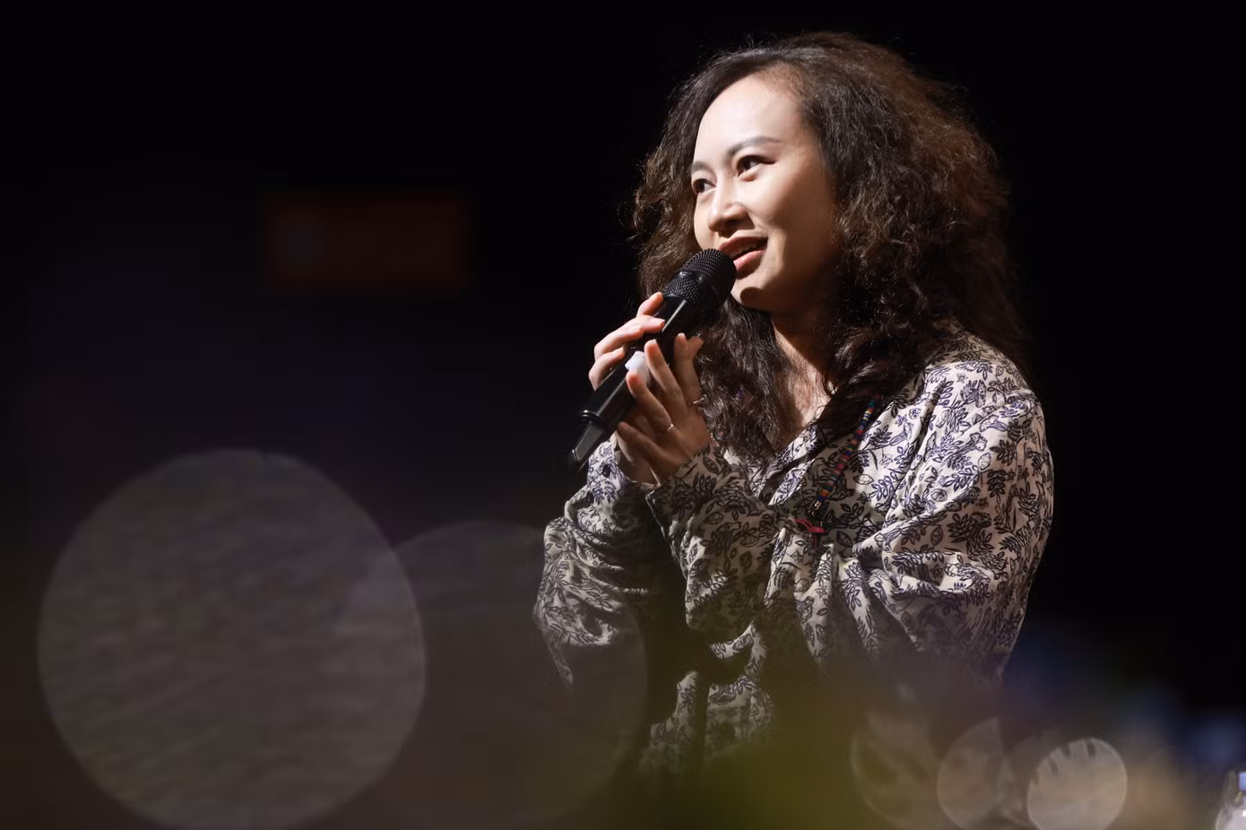 Khánh Linh bồi hồi khi nhớ về những ngày đầu tham gia cuộc thi âm nhạc.