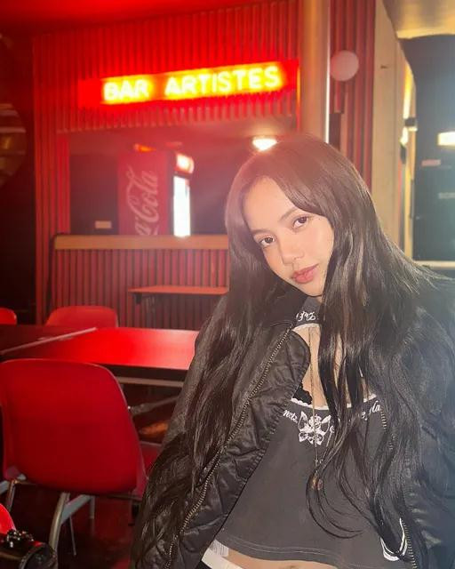 Lisa hiện đang tích cực thành lập công ty quản lý riêng của mình, LLOUD Co.