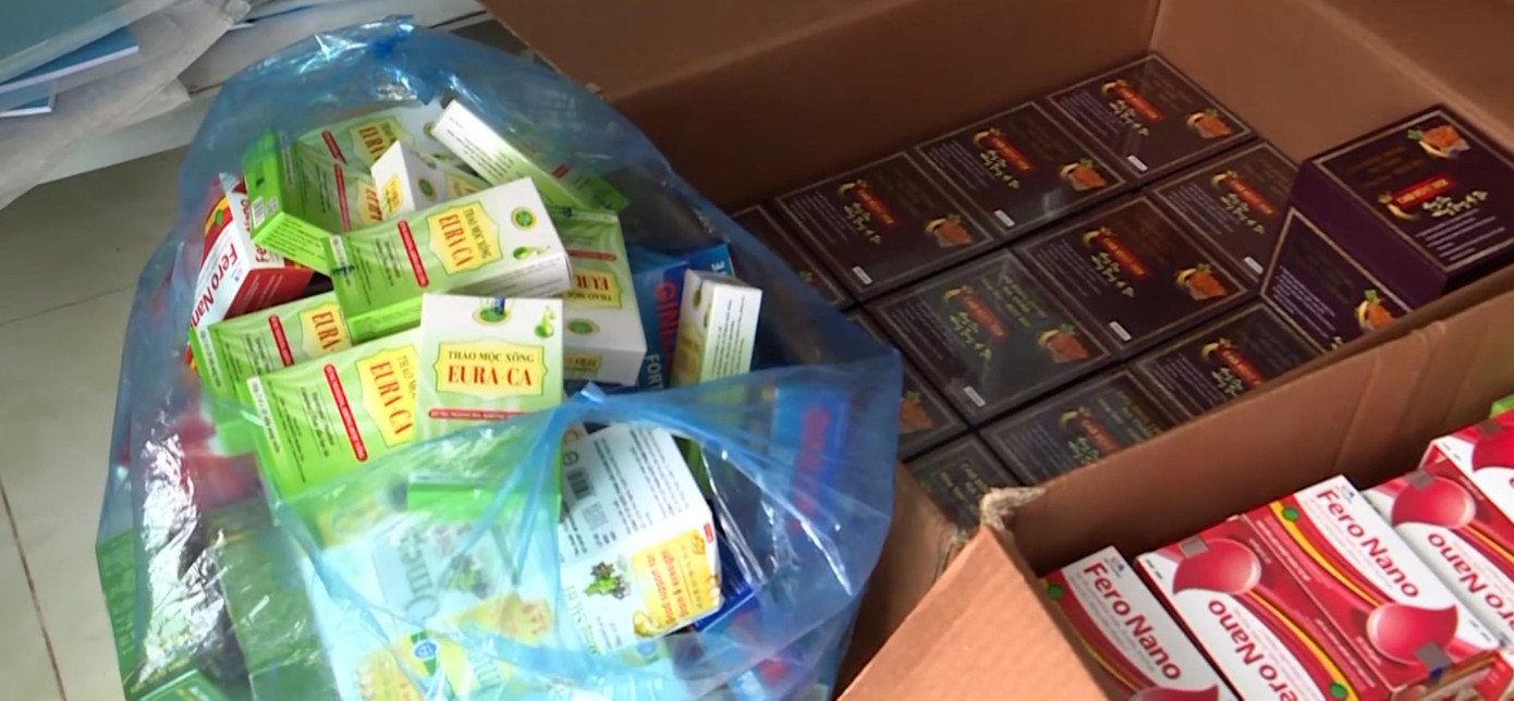 Nhóm 3 đối tượng đến từ tỉnh Lạng Sơn và tỉnh Bắc Giang lừa bán thực phẩm chức năng với giá cao cho người dân tại Cà Mau.