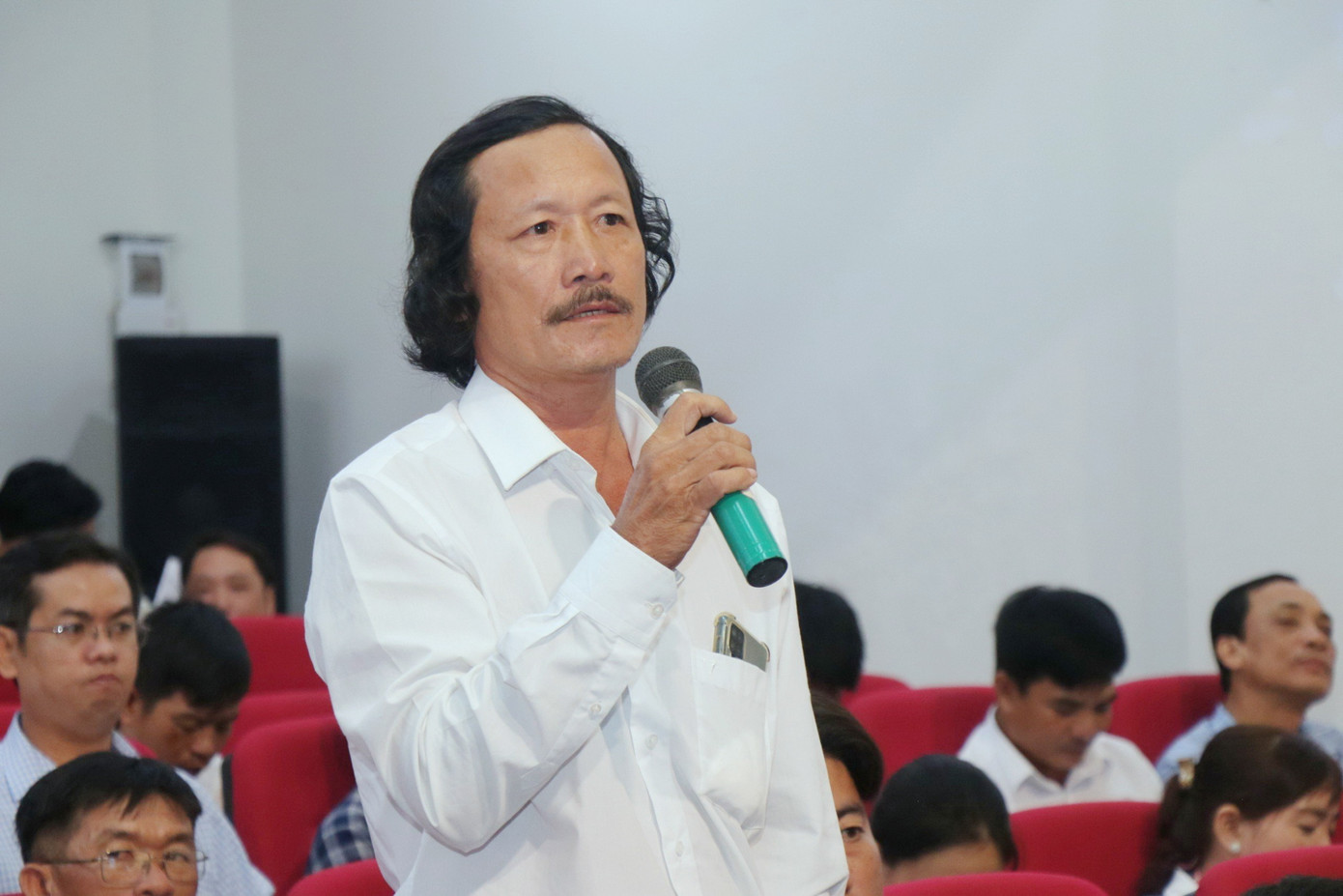 Nhiều vấn đề nóng được nông dân phản ánh tại buổi đối thoại. Nhiều vấn đề nóng được nông dân phản ánh tại buổi đối thoại.