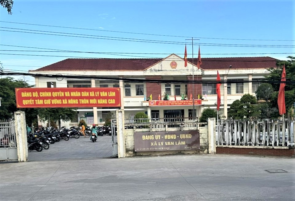 Trụ sở xã Lý Văn Lâm - nơi ông Tuấn công tác. Trụ sở xã Lý Văn Lâm - nơi ông Tuấn công tác.