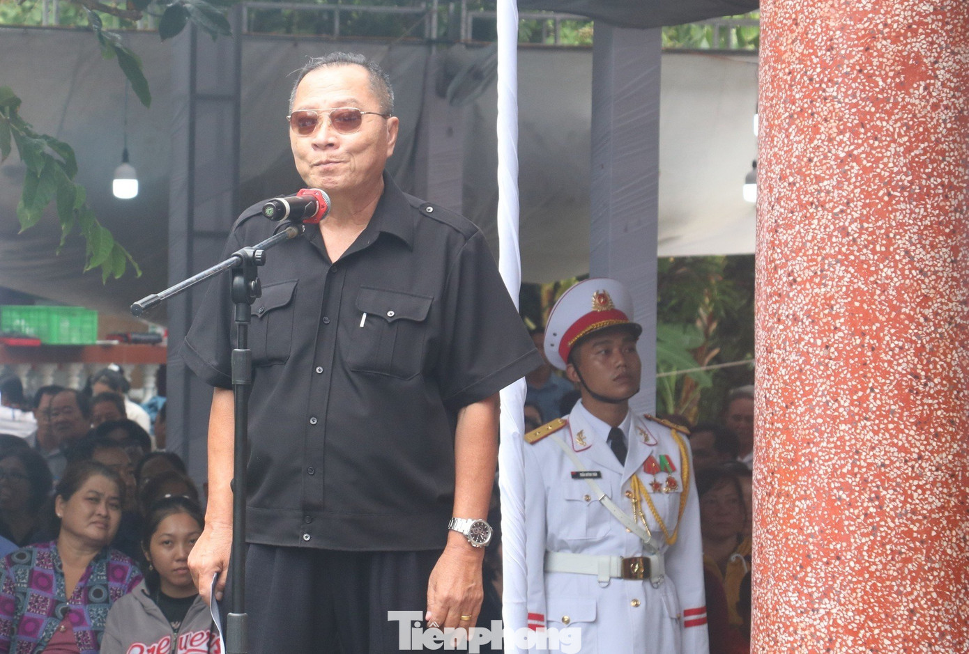 Đại diện gia đình ông Lê Phước Thọ gửi lời cảm ơn Đảng, Nhà nước, Ủy ban Mặt trận Tổ quốc Việt Nam và các cơ quan, ban, ngành, tổ chức, đoàn thể; bạn bè, thân hữu đã đến viếng, chia sẻ nỗi mất mát đau đớn lớn lao với gia đình và đưa tiễn ông Lê Phước Thọ về nơi an nghỉ cuối cùng với tình cảm, tình người, tình đồng chí thiêng liêng cao quý.