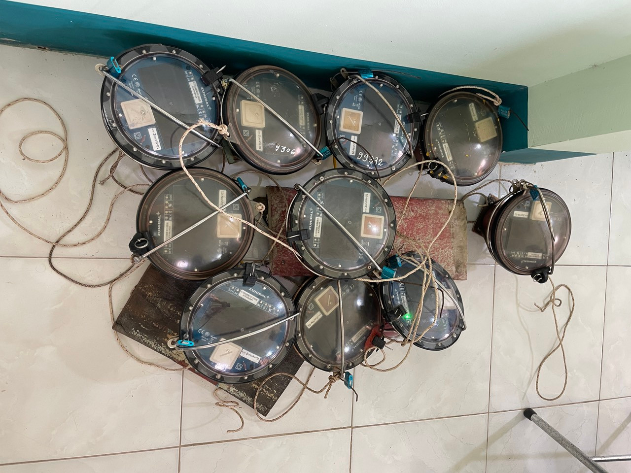 Lực lượng chuyên ngành Chi cục Thủy sản Cà Mau vừa phát hiện tàu cá CM-91772-TS che giấu 10 thiết bị giám sát hành trình.