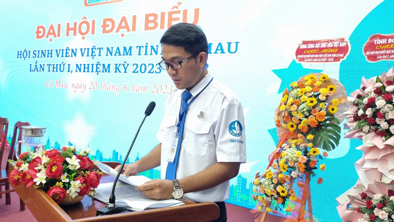 Anh Trần Đăng Khoa - Phó Bí thư Tỉnh Đoàn Cà Mau phát biểu tại Đại hội. Anh Trần Đăng Khoa - Phó Bí thư Tỉnh Đoàn Cà Mau phát biểu tại Đại hội.