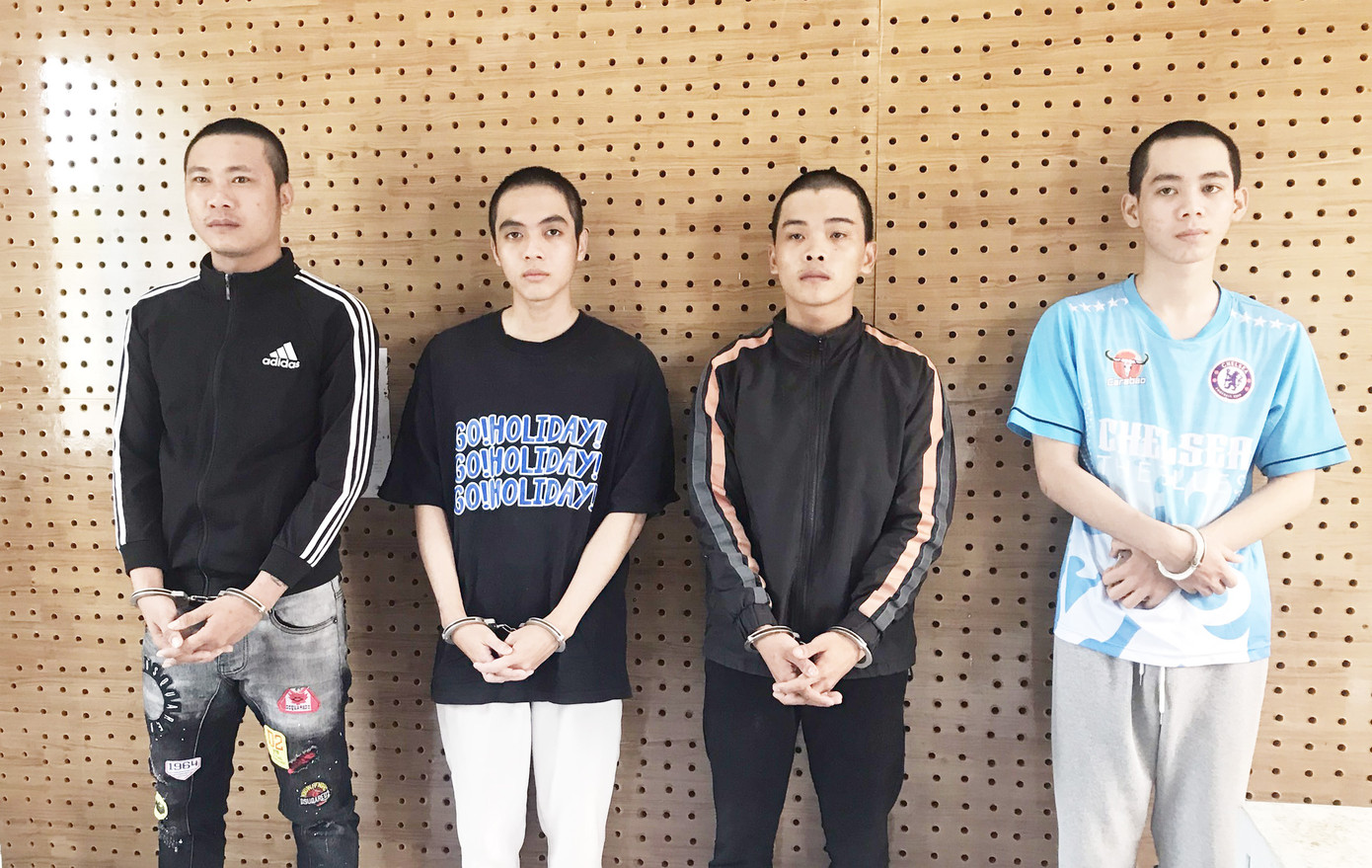 Các đối tượng bị khởi tố. (Ảnh: Hoàng Giang).