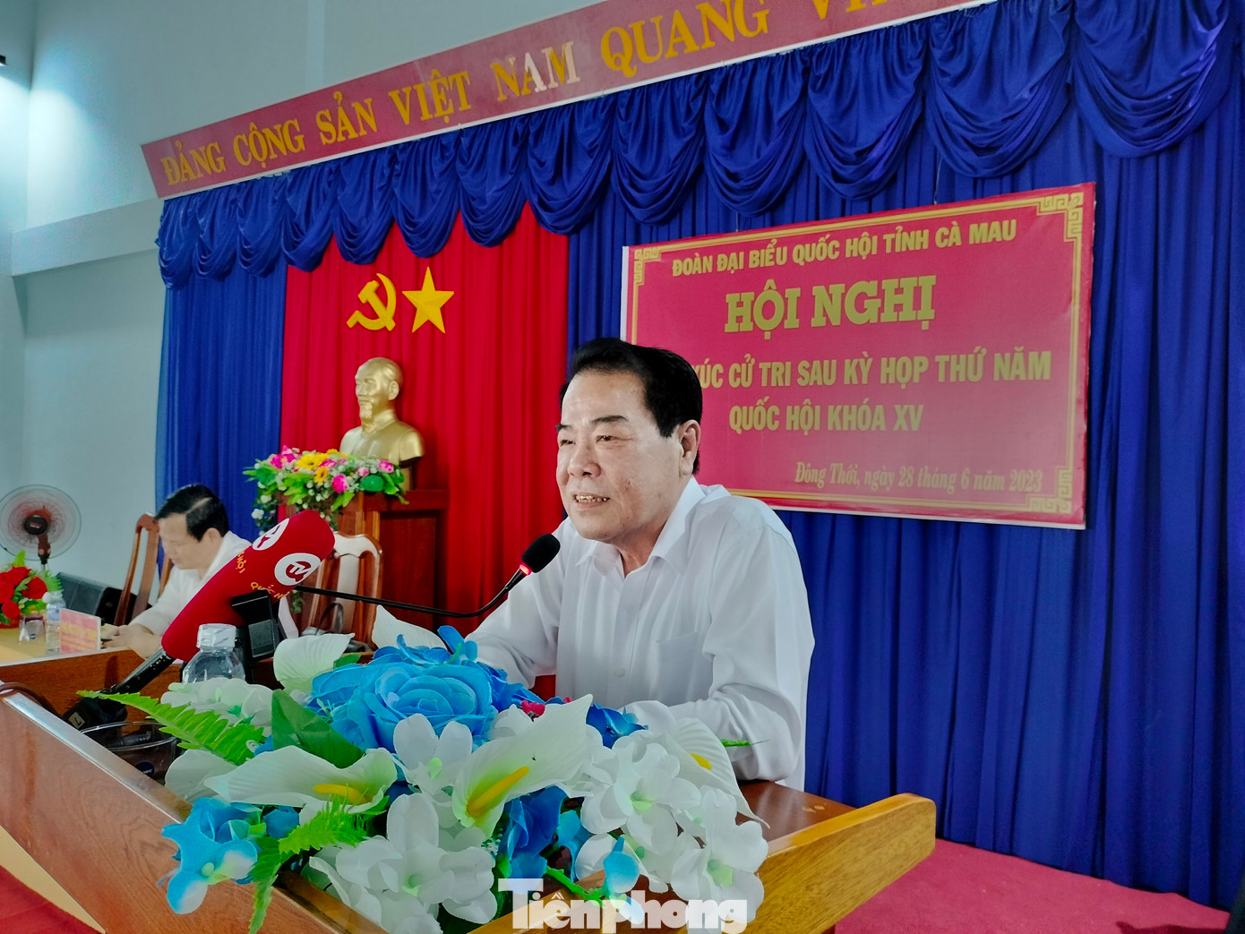 Ông Dương Thanh Bình, Trưởng Ban Dân nguyện (Uỷ ban Thường vụ Quốc hội) cho biết, những ý kiến, kiến nghị, gửi gắm của bà con cử tri Đông Thới sẽ được Đoàn ĐBQH tổng hợp, báo cáo, kiến nghị Bộ, ngành Trung ương.