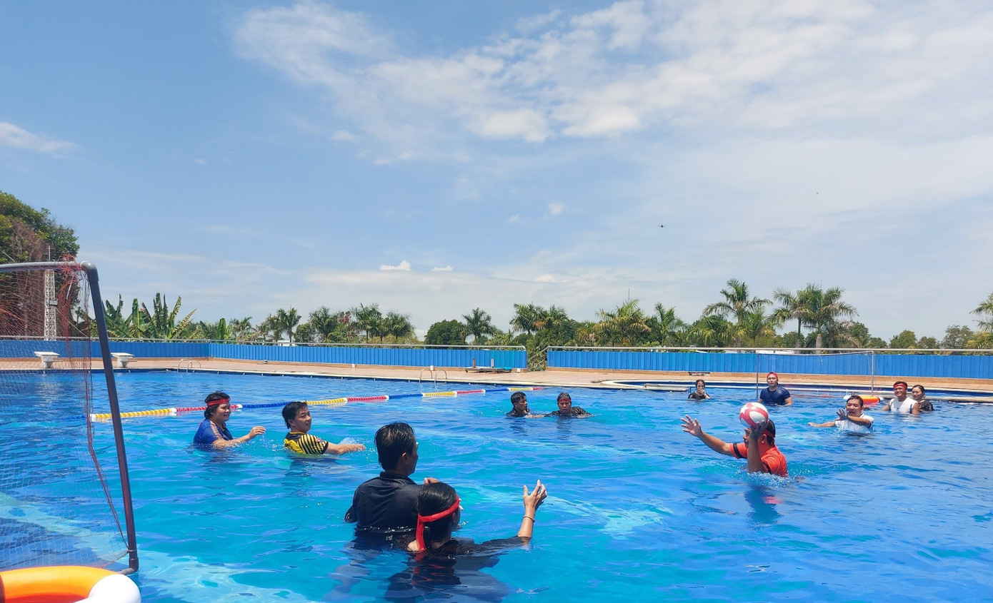 Các đội tham gia Teambuiding với tinh thần nhiệt huyết, hết mình. Ảnh: PV. Các đội tham gia Teambuiding với tinh thần nhiệt huyết, hết mình. Ảnh: PV.